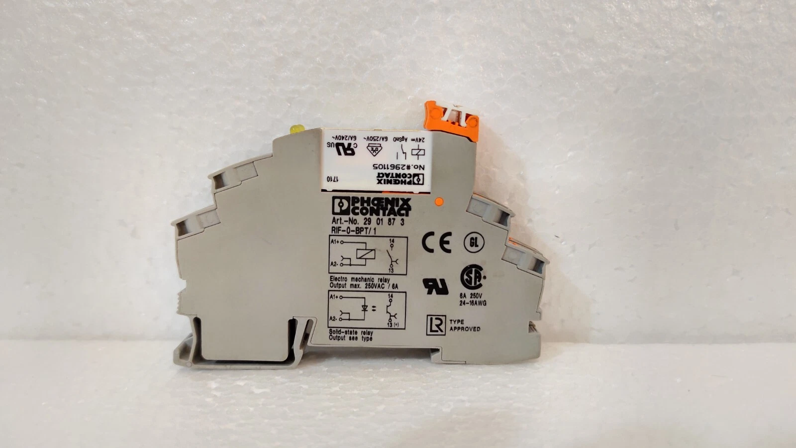 Phoenix Contact RIF-0BPT/1 Contact Relay Base Lot of 02 Pcs